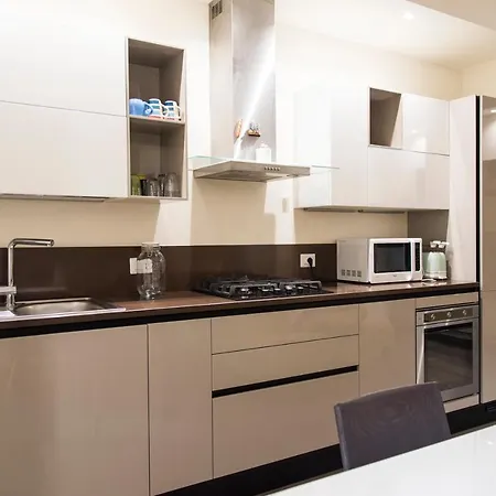 Youhosty - Chianciano 4 Apartman Milánó